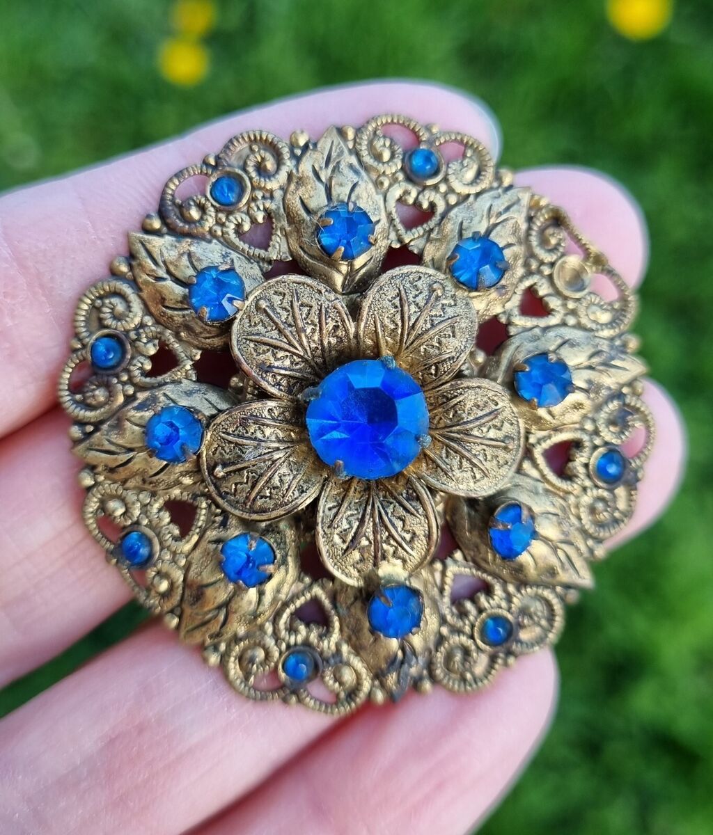 ANTIQUE VINTAGE BROOCH MADE IN CZECHOSLOVAKIA about 100 years Antique brooch