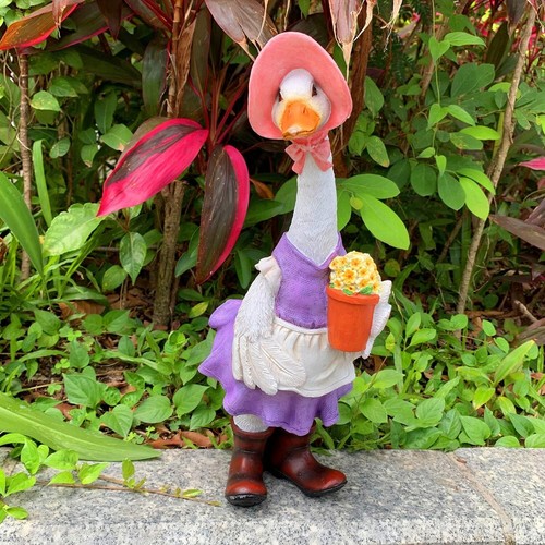 Vibrant Resin Duck Statues for Garden & Home – Cute Decorative Ornaments