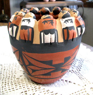 Lovely Caroline Sando Friendship Vase-Jemez Potter-12 People