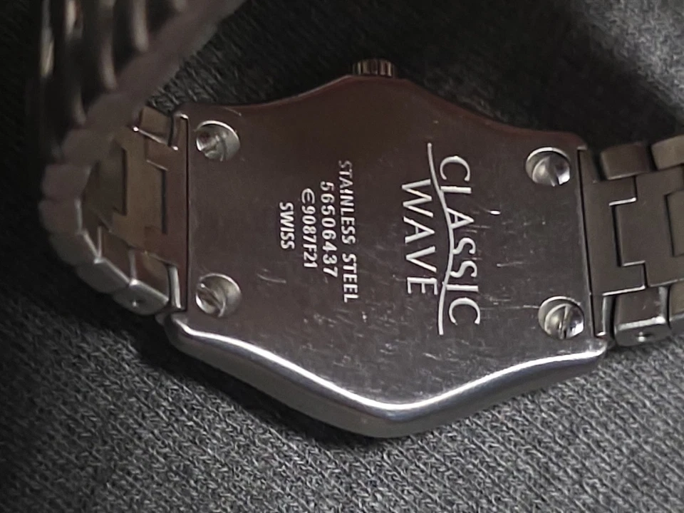 Elegant Ebel Classic Wave Ladies' Quartz Watch - Lightly Used, New Battery 27MM - Image 2 of 2