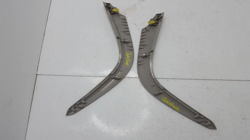 Tapicería de tablero radio biseles 2009 2010 2011 2012 2013 Toyota Corolla Foto 3 de 4