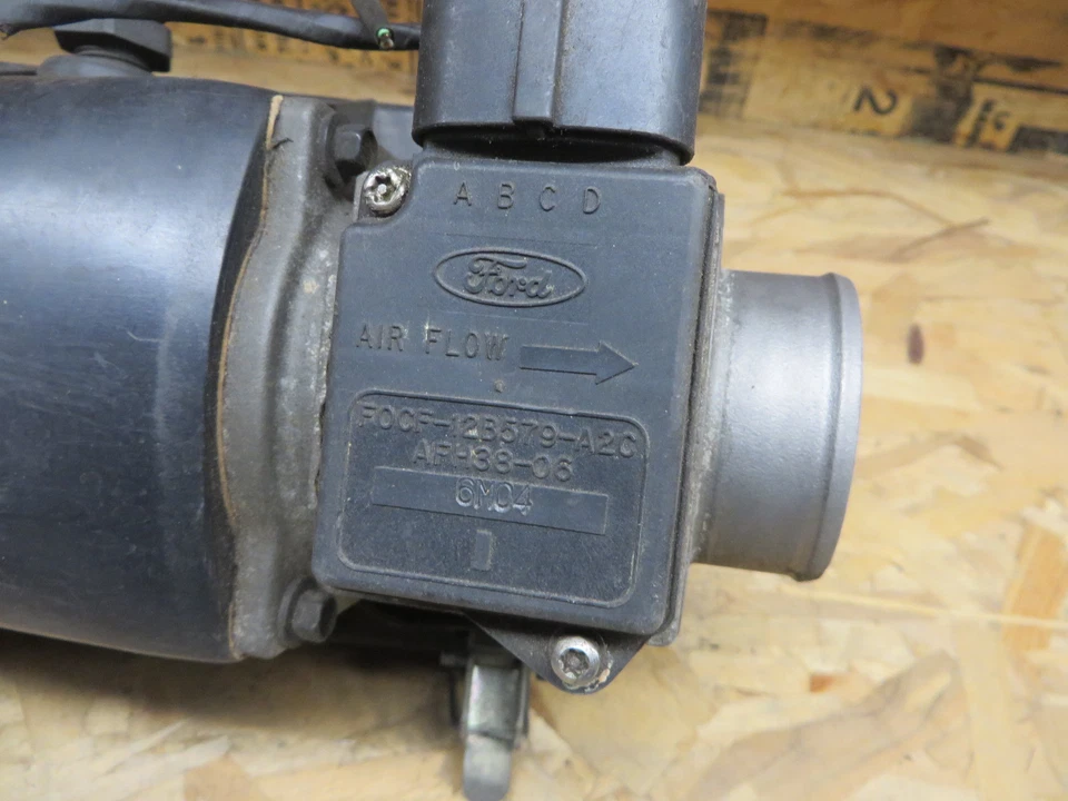 FORD ESCORT 94 1.9 L SENSOR DE MASSA DE AR + SENSOR DE CARGA DE AR + CARCAÇA SUPERIOR FABRICANTE DE EQUIPAMENTO ORIGINAL - Imagem 2 de 4