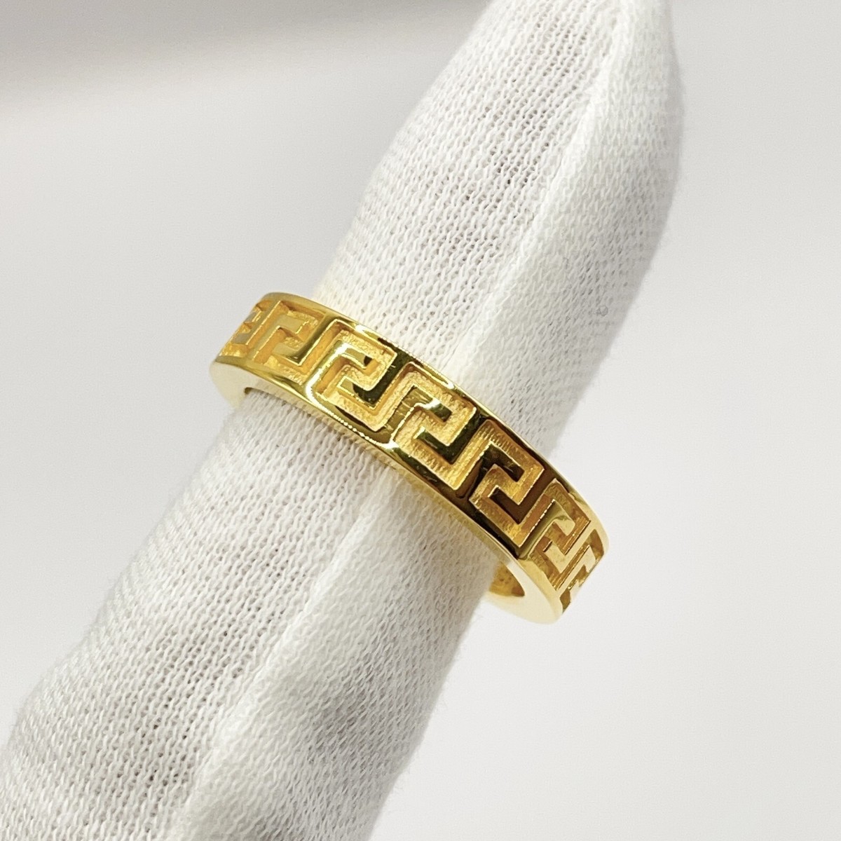 VERSACE Ring Accessories Greca Pattern Made in italy Gold VERSACE Ring Accessories Greca Pattern Made in italy Gold