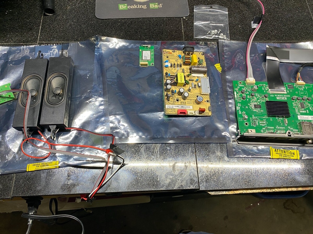 TCL 32S327-CA 1080p Smart LED-EVERY PART- CRACKED PANNEL | eBay