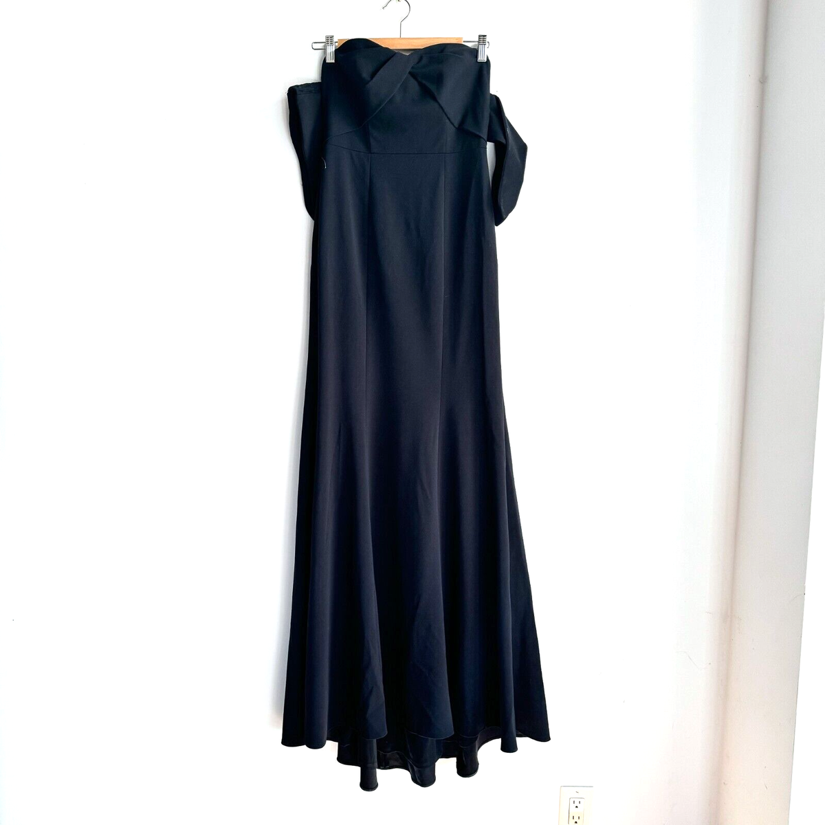 bodycon dress with train Black Velvet High-Neck Bodycon Mini Dress with Train