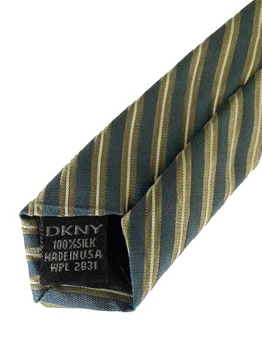 DKNY Striped Green 57.5" Long X 3.5" Wide Neck Tie Necktie Made in USA 100% Silk - Picture 3 of 4