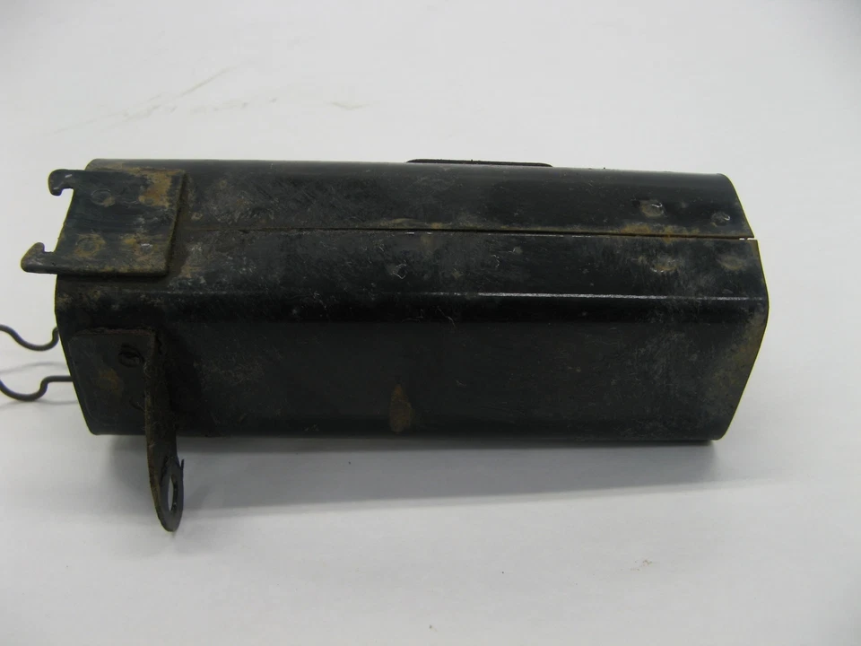 CAJA DE HERRAMIENTAS HONDA XL100 75 Foto 3 de 4