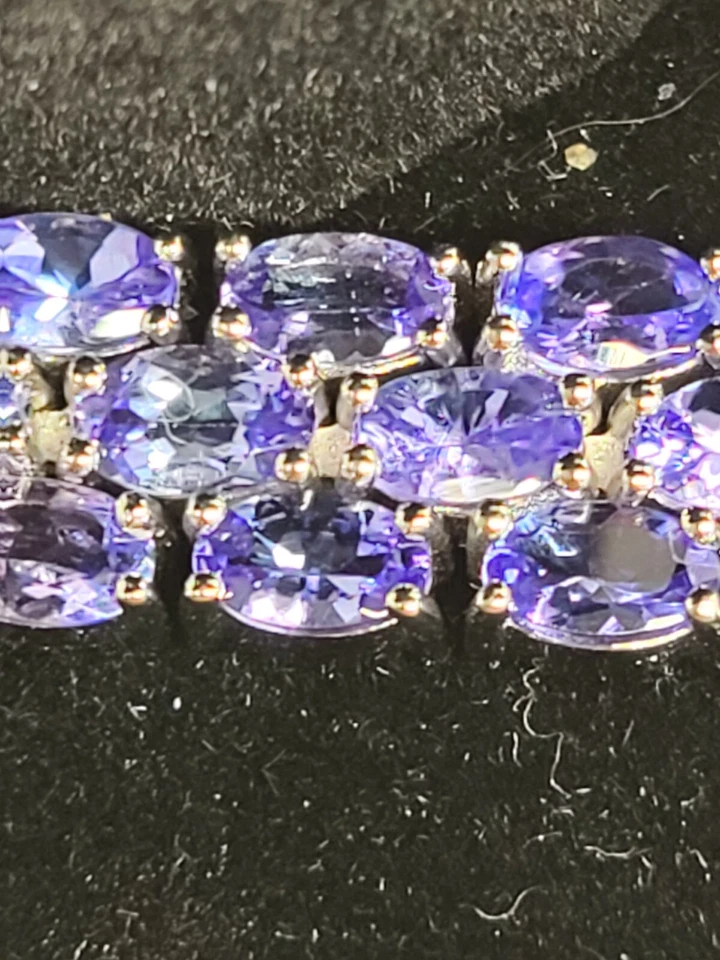 Pulsera Helzberg Tanzanita con Tres Filas en Plata de Ley 7" Foto 2 de 4
