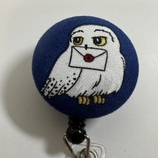 Retractable Badge Holder Hogwarts Sitting Turned Hedwig Owl Letter Harry Potter