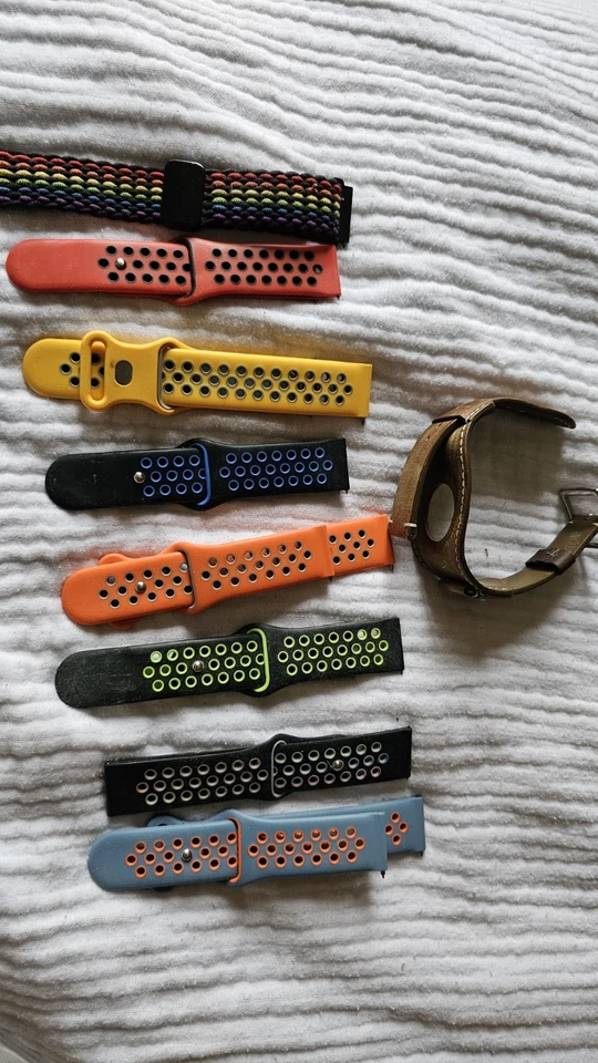 Assorted galaxy watch ultra bands - Image 2 of 2