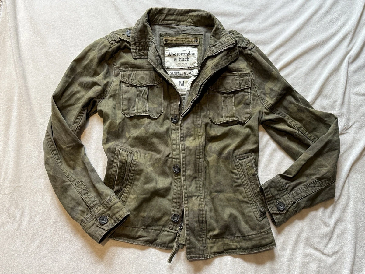 Preços baixos em Zíper Abercrombie & Fitch Casacos, jaquetas e