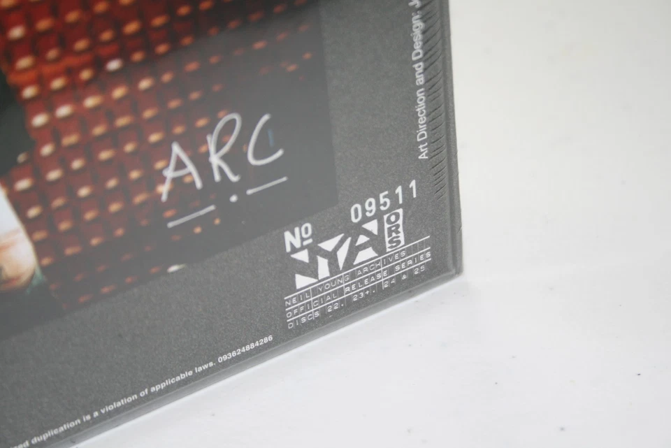 Neil Young-Official Release Series Volume 5 Discs 22,23,+24&25 9LP Box Set #9511 - Image 4 of 4