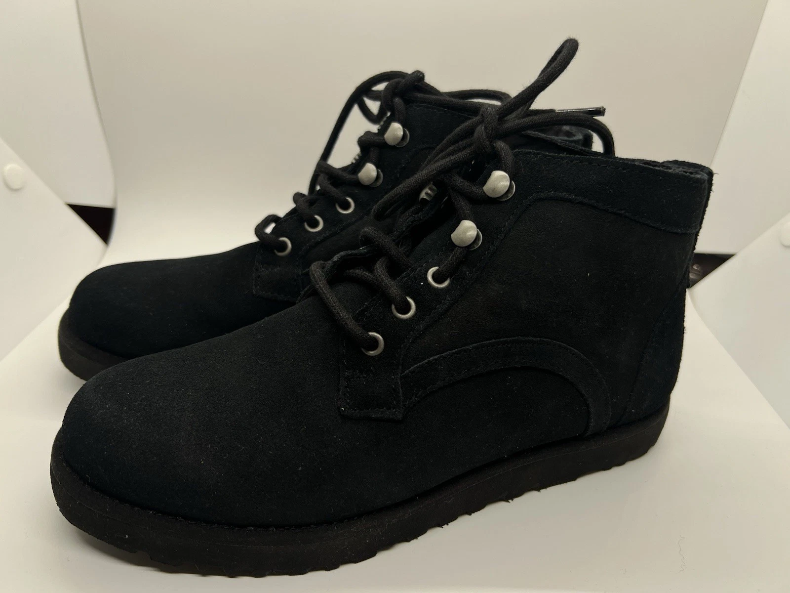 Stivaletti Ugg Bethany slim classici neri scamosciati pelle di pecora impermeabili taglia 7