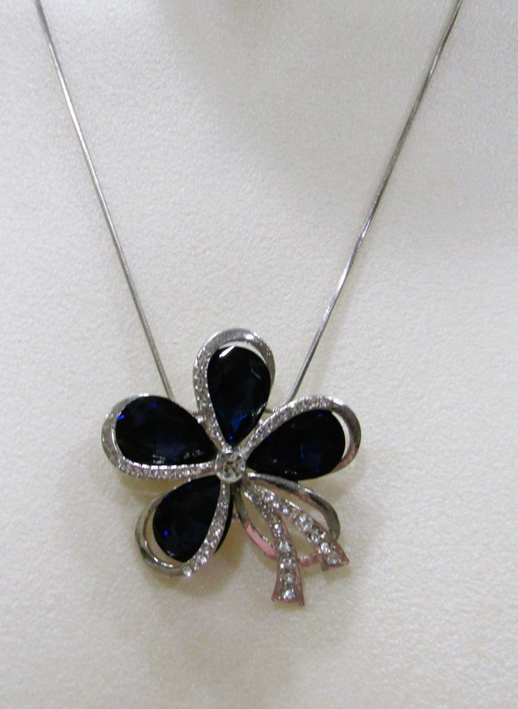 Jewelry   Sapphire Blue Crystal & Rhinestone Flower Pendant    Lot 96