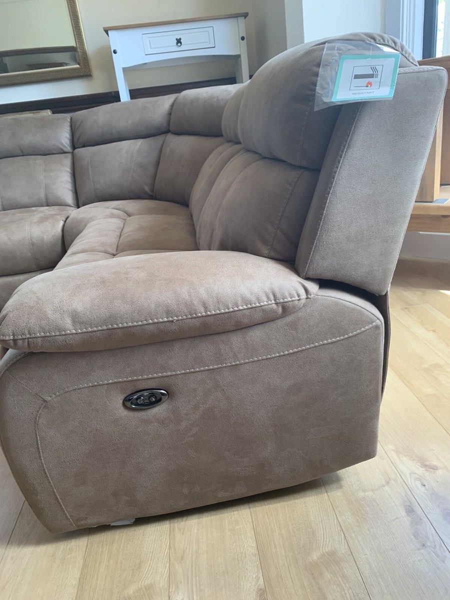 Moreno Power Reclining Luxurious Corner Suite