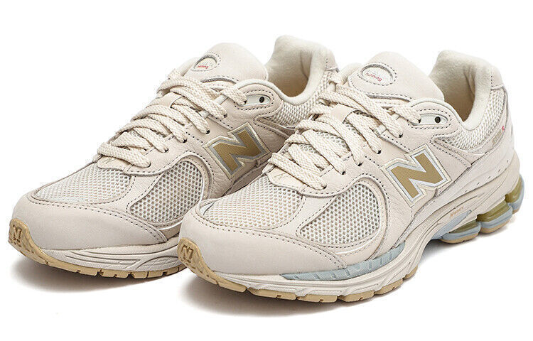 New Balance 2002R クリーム シューズ New Balance Cream 2002R Shoes | PacSun