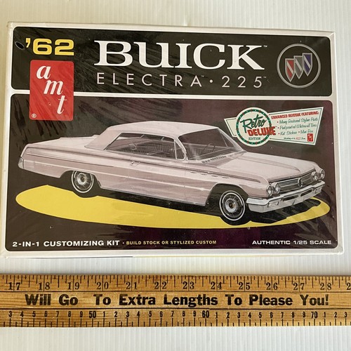 1962 Buick Electra 225 1:25 Model Kit AMT 2 in 1 Retro Deluxe Edition Open Box