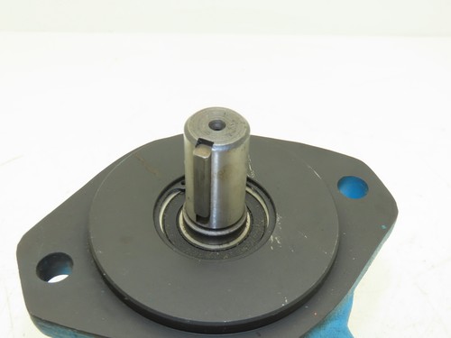 Eaton Vickers V10 1P2P 1A20 Hydraulic Vane Pump 2gpm 2500psi 1/2"x 1" NPT - Picture 6 of 7