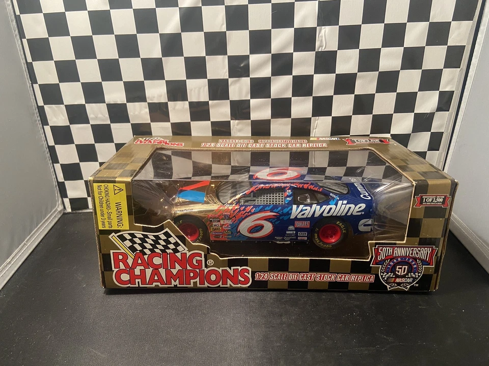 Racing Champions 50th Ann. Juego Mark Martin #6 Valvoline 1:24 y 1:64 - Oro Foto 2 de 4