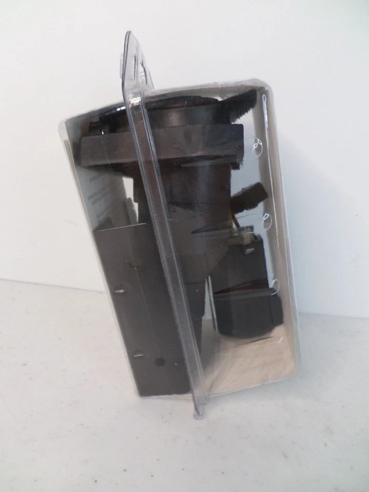 Reese Towpower 福特通用道奇...7468211 预接线 T 连接器 4 平 7 刀片 全新 — 第 4/4 张图片