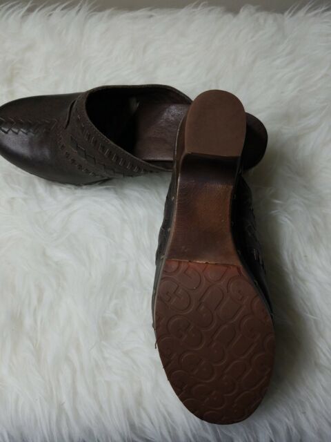 UGG Australia Vivica Womens 8 Brown Leather Slip On Clog Mules Heels Sherpa 1957 | eBay