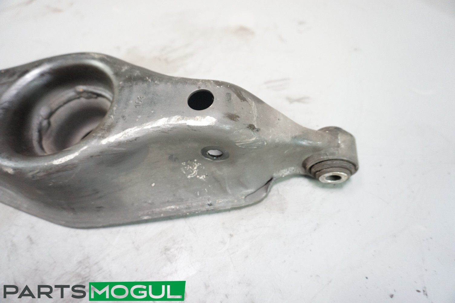 2014-2020 MASERATI QUATTROPORTE LEFT REAR CONTROL ARM OEM