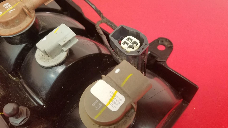 Jeep Patriot 2008 5 puertas Estate fuera de juego luz trasera lámpara de conductor Foto 2 de 4