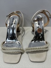 Women?s Sandels Madeline Brand 7.5 With Pearl Toe Guards Strap. B5