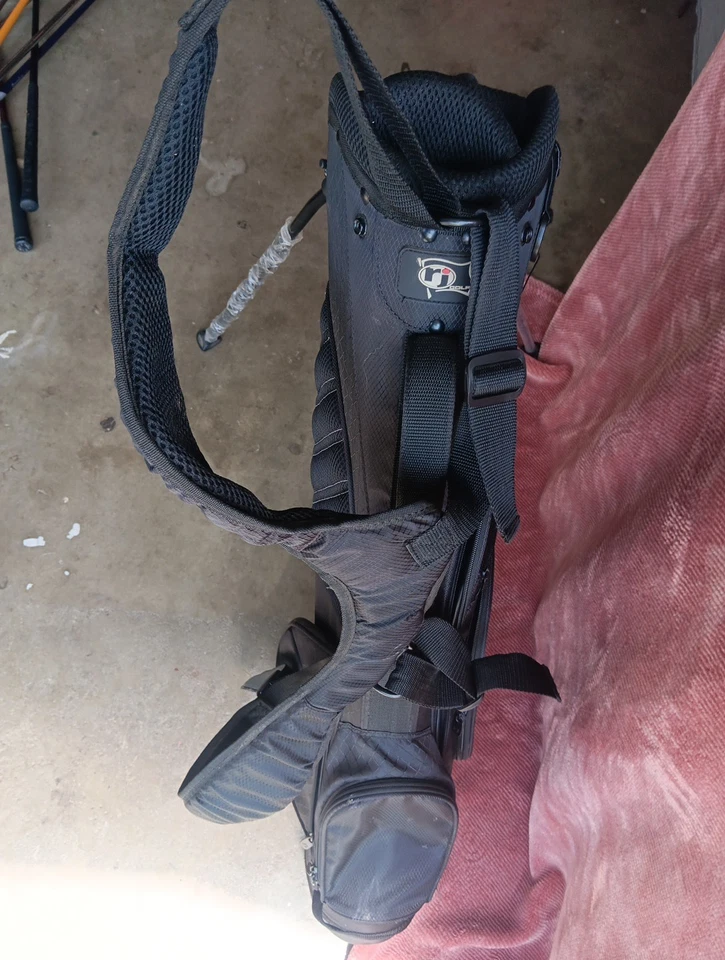 Bolsa de pie de golf RJ Sports de 5 vías limpia por dentro y por fuera con arnés de correa Foto 4 de 4