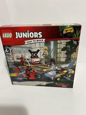LEGO 10739 Juniors The Ninjago Movie Shark Attack New Sealed Damaged Box