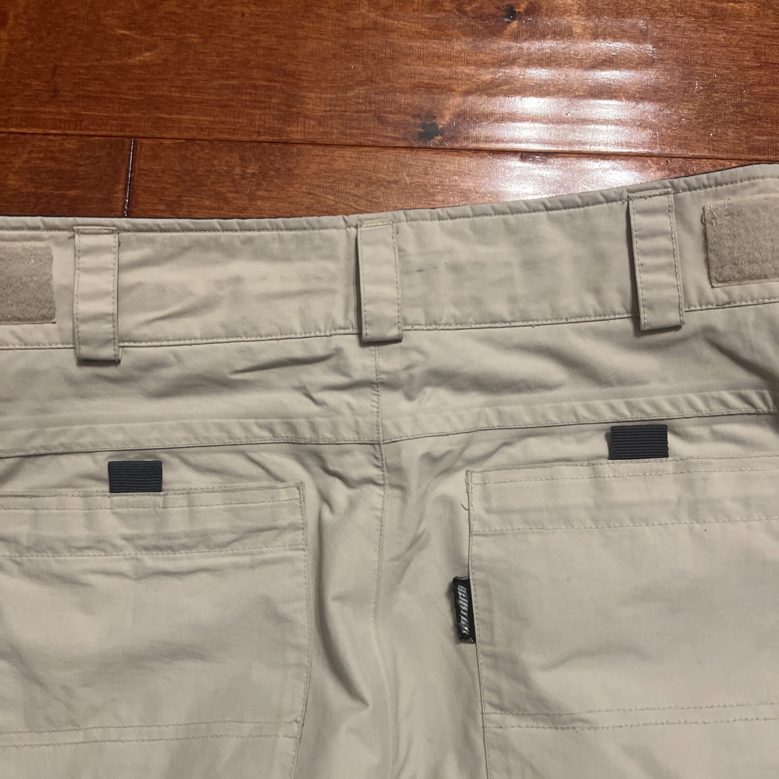Burton Snowboard Pants Men&rsquo;s Size Medium BioLite Zip Fly Button Up Beige Winter