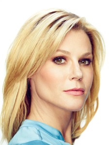 MODERN FAMILY - TV SHOW PHOTO #65 - JULIE BOWEN | eBay