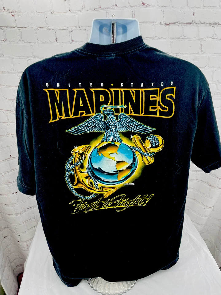 7.62 Diseños USA Azul Marino Manga Corta Cuello Redondo 2008 Doble Cara Camiseta para Hombres Y2K Foto 4 de 4