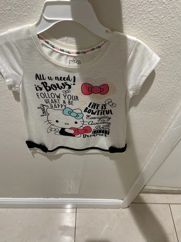 hello kitty girls t shirt  Size 4t - Image 4 of 4