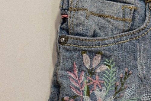 Vigoss Girls Floral Embroidered Cut Off Folded Cuff Blue The Jagger Shorts 10 - Picture 4 of 8