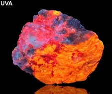 133 Gr. Fluorescent Phosphorescent Tenebrescnet Hackmanite W/ Green Hauyne @Afg