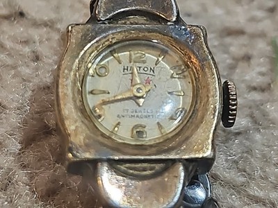 Vintage HILTON Swiss Watch 17j Runs Good Time 12K Gold Filled Band Wind Up #b19