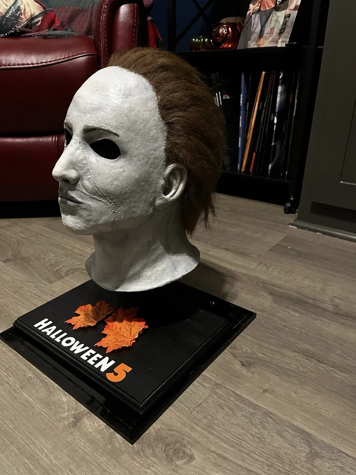 Máscara Michael Myers KNB5 Halloween 5 Foto 3 de 4