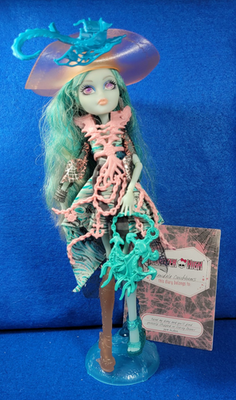 #ad Monster High 11quot; Mattel Vandala Doubloons Haunted Spirits w Stand Diary amp; Bag $109.99