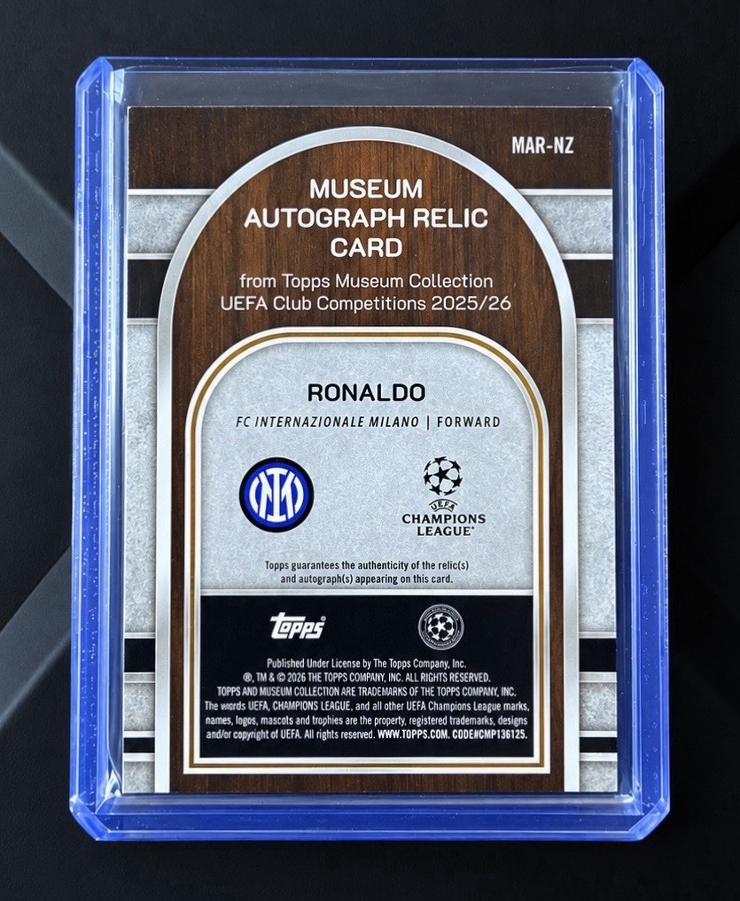 2025-26 Topps Museum Ronaldo Nazario R9 Blue Topaz Auto Relic 19/25 Match Worn view 3