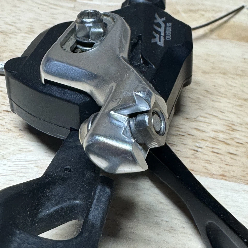 Palanca de cambios delantera Shimano XTR SL-M980 I-spec 2x / 3x Foto 2 de 4