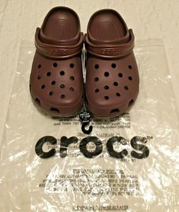 crocs burgundy