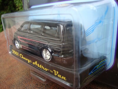 Street Low 2001 Black Chevy Astro Van Die Cast- 1:64 scale by Jada