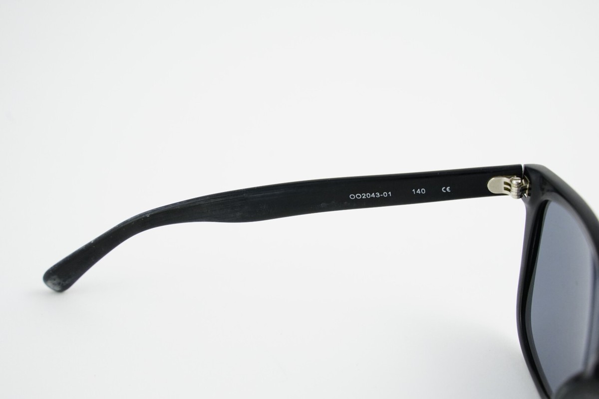 Pre-Owned OO2043-01 Oakley FROGSKINS LX 56-16 Polished Black