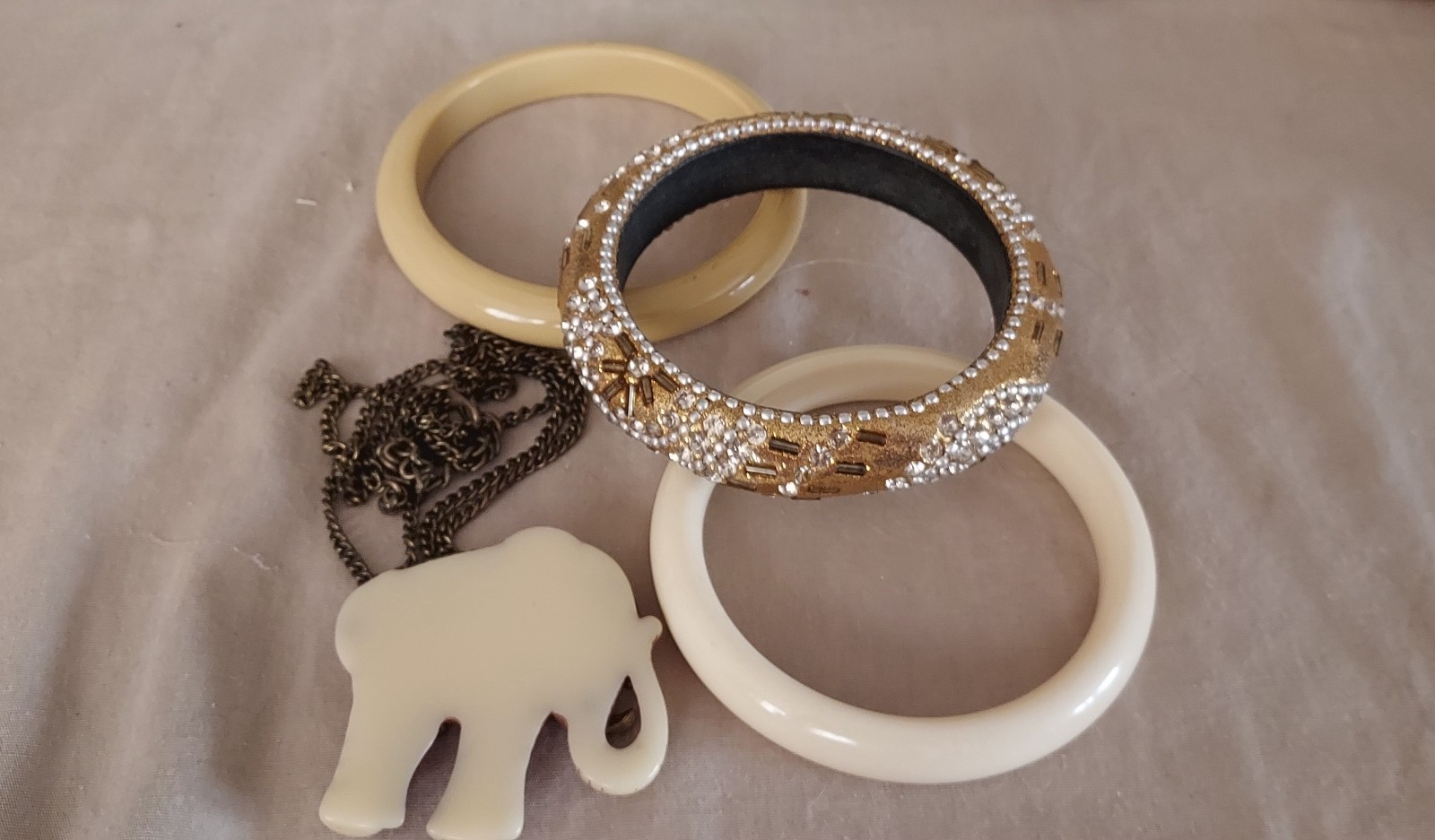 PLASTIC BANGLE Bracelets Plus Cute Elephant Penda… - image 2