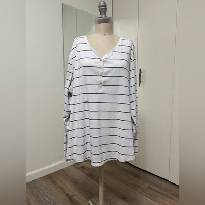 Sonoma Woman's White and Navy Striped Long Sleeve V Neck Everyday Top Size 3X