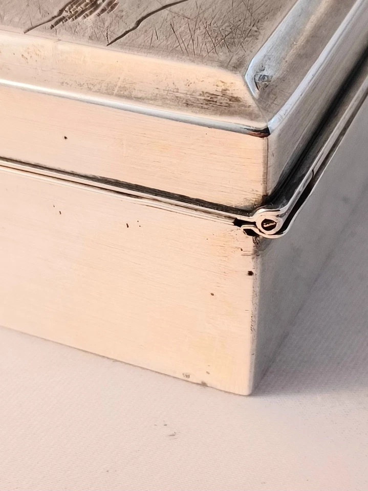 Caja decorativa japonesa de plata de ley 950 forrada en madera con bisagras Foto 3 de 4