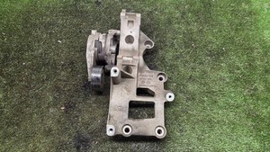 VW GOLF VII Variant BA5, BV5 Generatorhalterung 06F903143E 1.60 Diesel 34249911