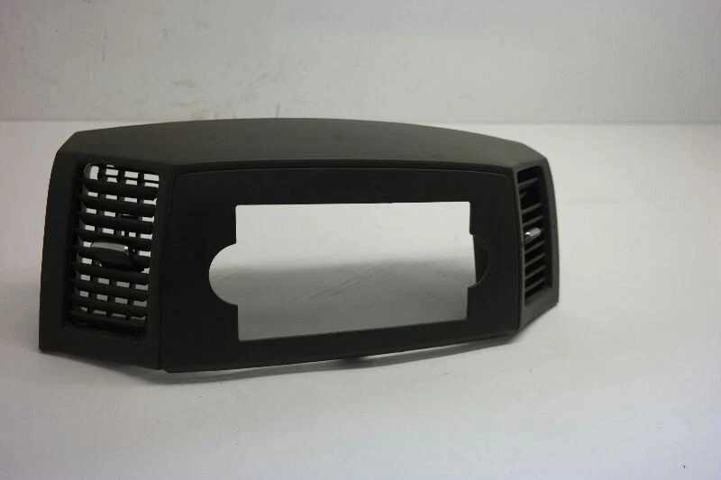 Jeep Grand Cherokee 2005 radio bisel moldura con ventilación Foto 3 de 4