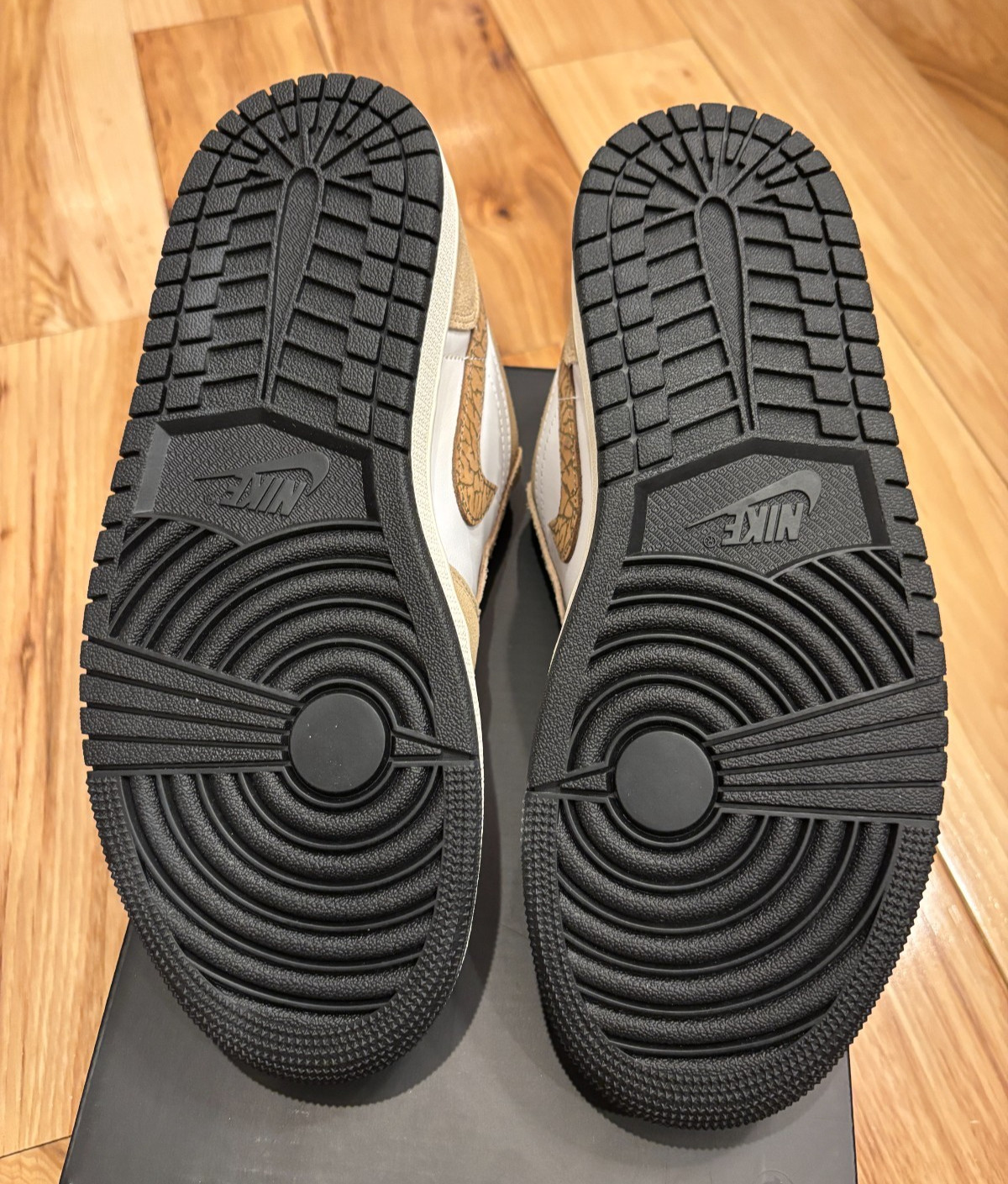 Nike Air Jordan 1 Low SE Hemp Light British Tan White DZ4130 201 Men's Size 7 thumbnail 7